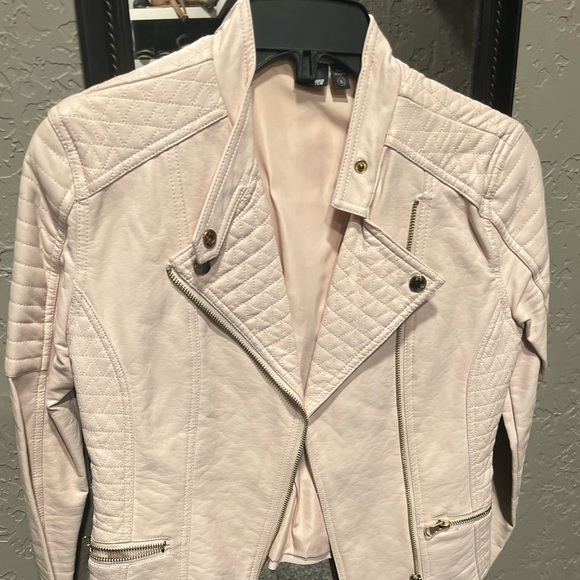 Blush pink faux leather jacket - Picture 7 of 8
